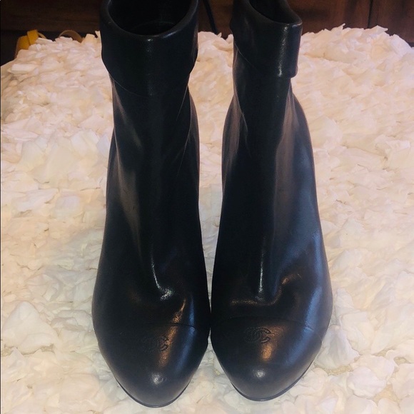 Chanel Black Ankle Booties Size 41 - Picture 5 of 7